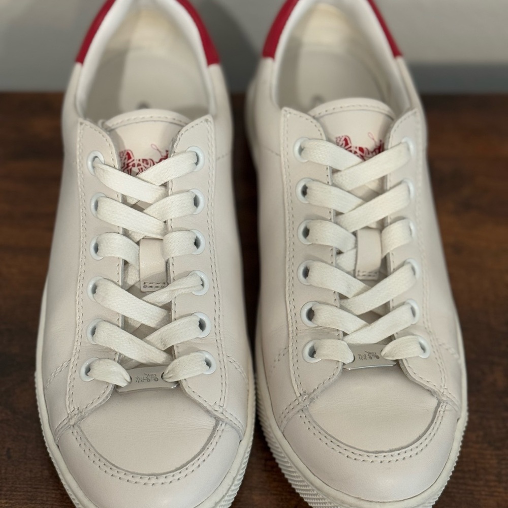 Coach White Sneakers with Red Detail - Picture 4 of 9